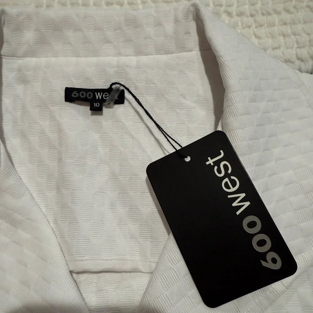 600 West White Jacket NWT Size 10